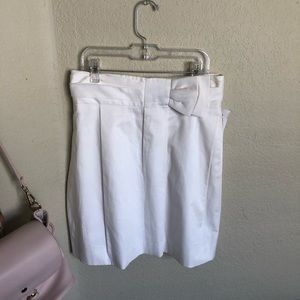 BCBG Max Adria Cream White Skirt